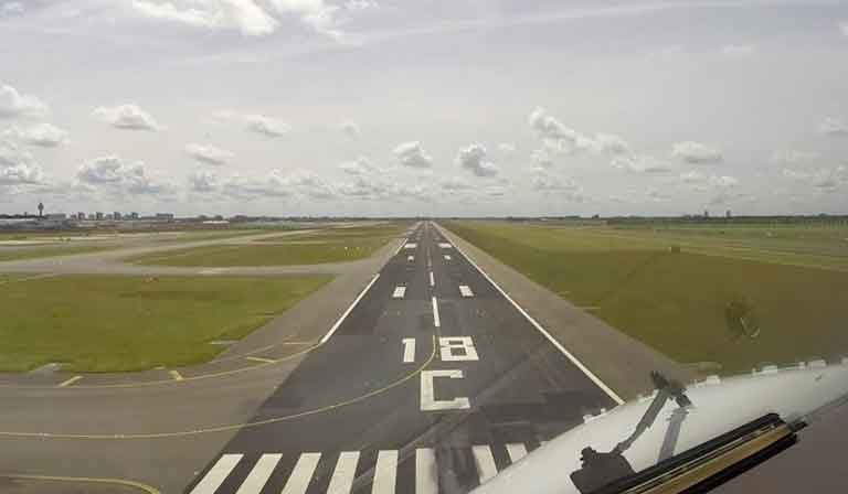 Southern departures on runway 18C (Zwanenburgbaan)